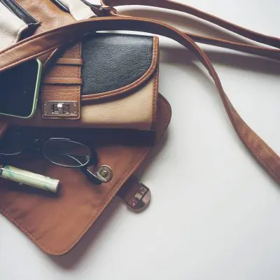 LOEWE(ロエベ)の定番人気商品アマソナの魅力を徹底調査！ アイキャッチ画像