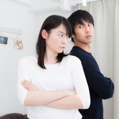 旦那といると疲れる…原因やストレスが溜まった時にできる解消法を解説！ アイキャッチ画像