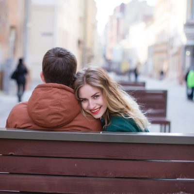恋愛心理学で男心を掴もう♡惚れさせるためのテクニックをご紹介！ アイキャッチ画像