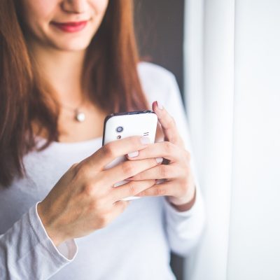 【50代】おすすめのマッチングアプリ6選！50代でも出会うためのコツは？ アイキャッチ画像