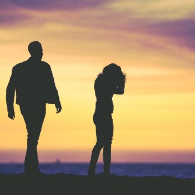 彼女と喧嘩した後に大事なこととは？仲直りするためのコツを解説！ アイキャッチ画像