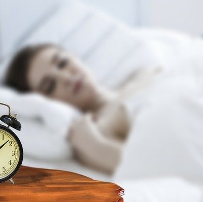 【夢占い】寝坊する夢にはどんな意味がある？状況別に徹底解説！ アイキャッチ画像