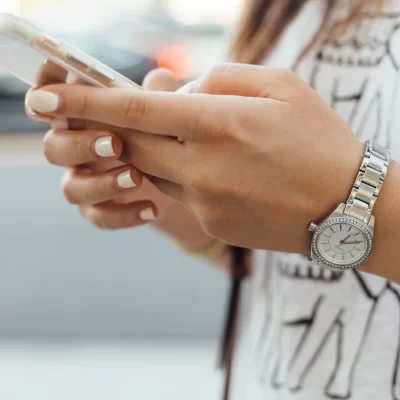 女から久しぶりに連絡するのはアリ?!久しぶりにLINEを送る際のコツと注意点！ アイキャッチ画像