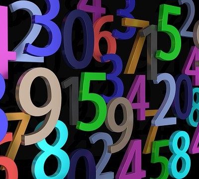 縁起のいい数字は何番？車のナンバープレートに使うと縁起がよくなる数字を紹介！ アイキャッチ画像