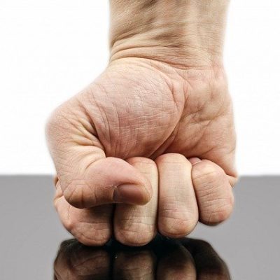 彼氏を怒らせた！自分が悪い時の対処法やLINEのコツを解 アイキャッチ画像