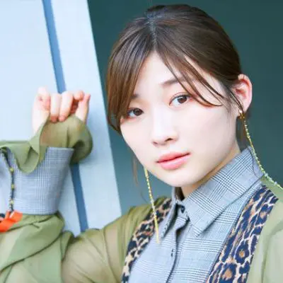 伊藤沙莉の現在の彼氏は脚本家の蓬莱竜太！18歳差カップルの結婚はある？ アイキャッチ画像